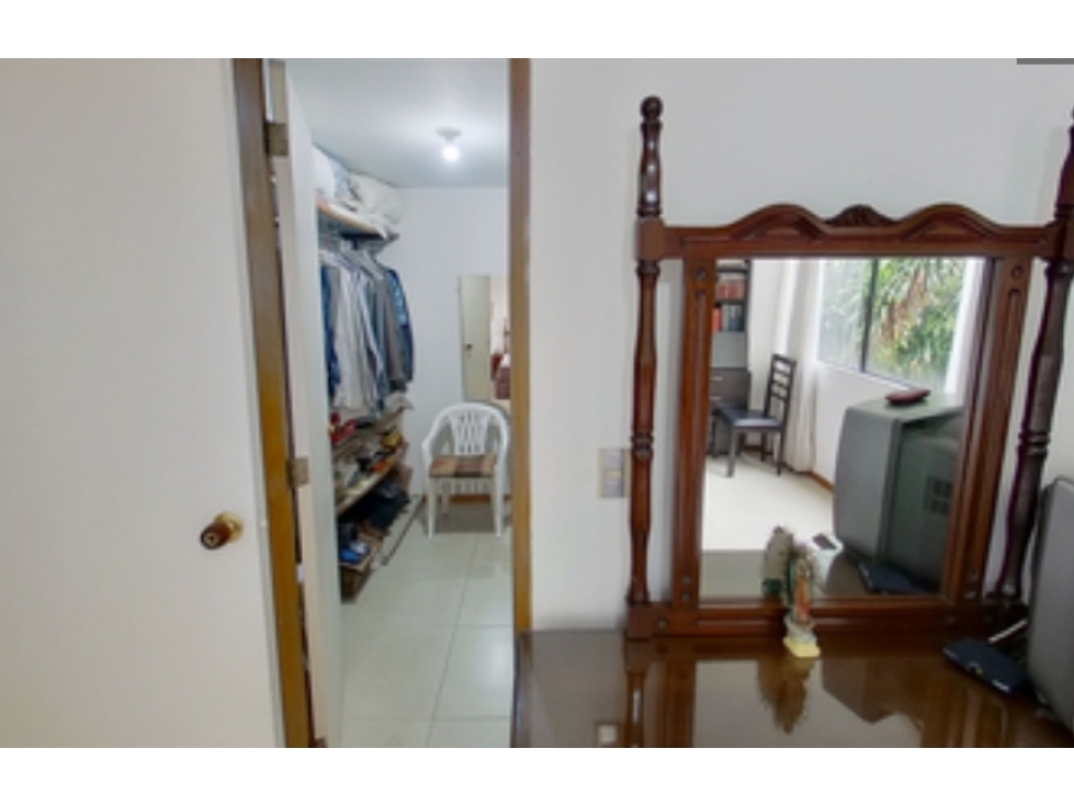 Se vende apartamento en el poblado