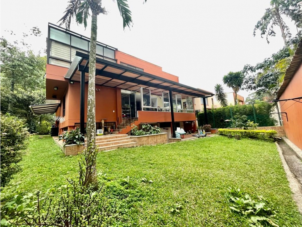 Casa a la Venta en el Poblado