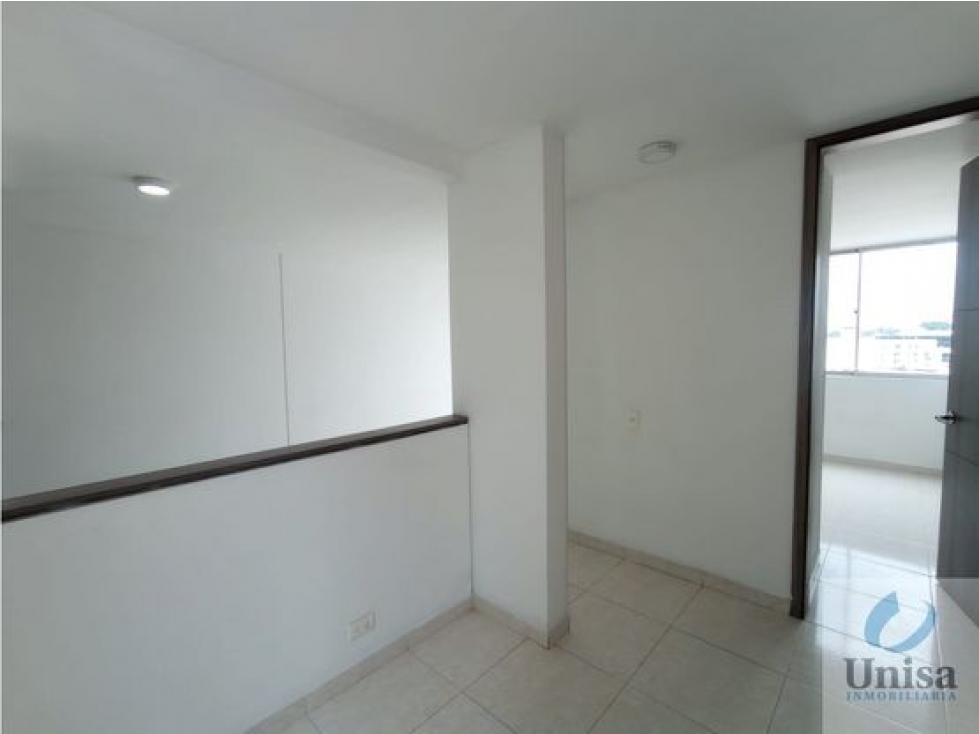 VENTA APARTAMENTO 8VO PISO RINCON DE LA FLORA IV