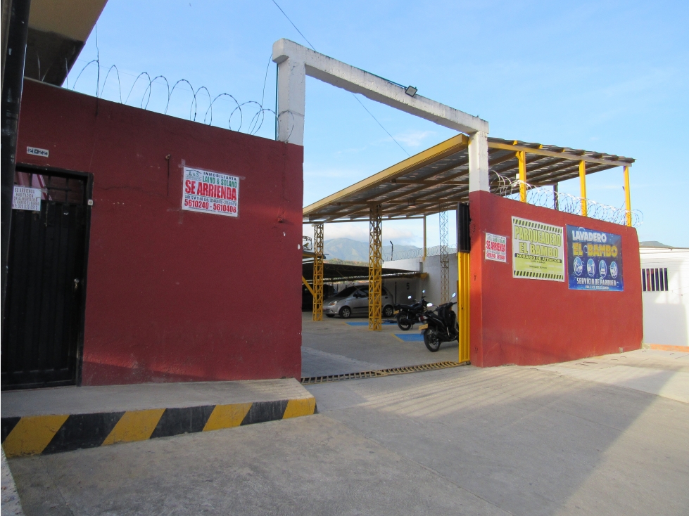 PARQUEADERO Y LAVADERO BARRIO EL BAMBO