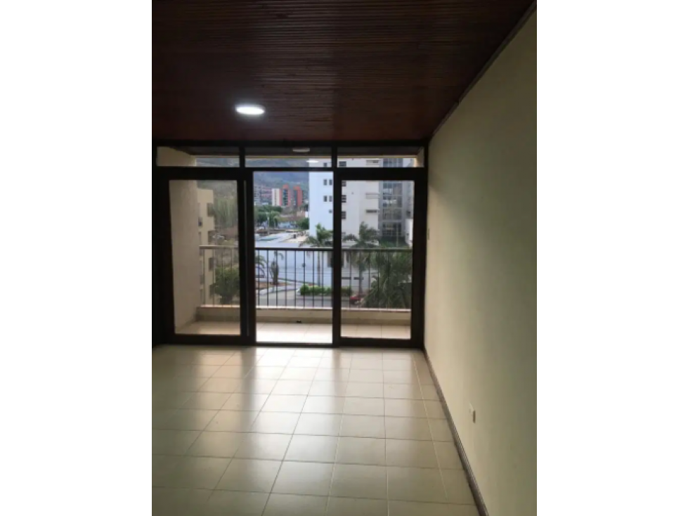 Venta de Apartamento Prados del Norte, Norte de Cali, 3452.