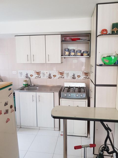 Apartamento en  Los Alpes(Bogota) RAH CO: 22-2430