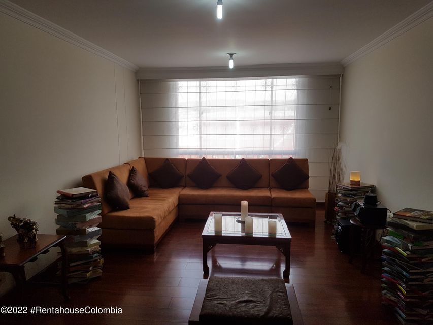 Apartamento en  CC Green Hills RAH CO: 22-2674