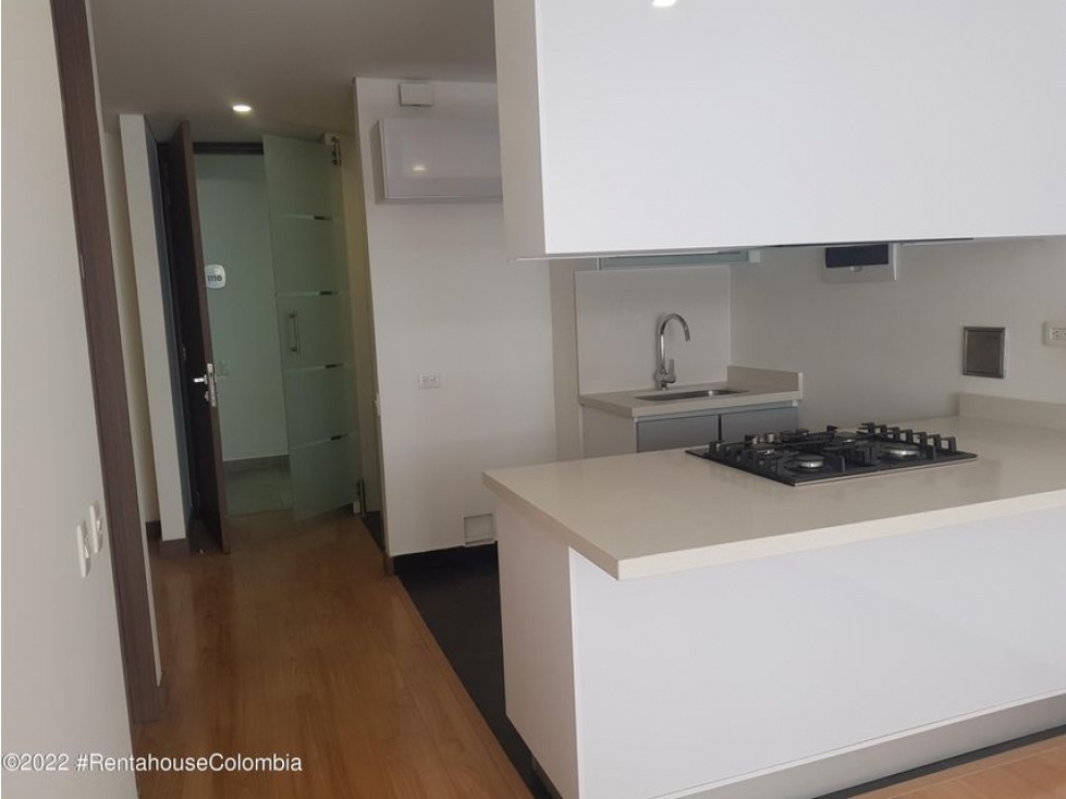 Apartamento en  Cedro Narvaez RAH CO: 22-2845