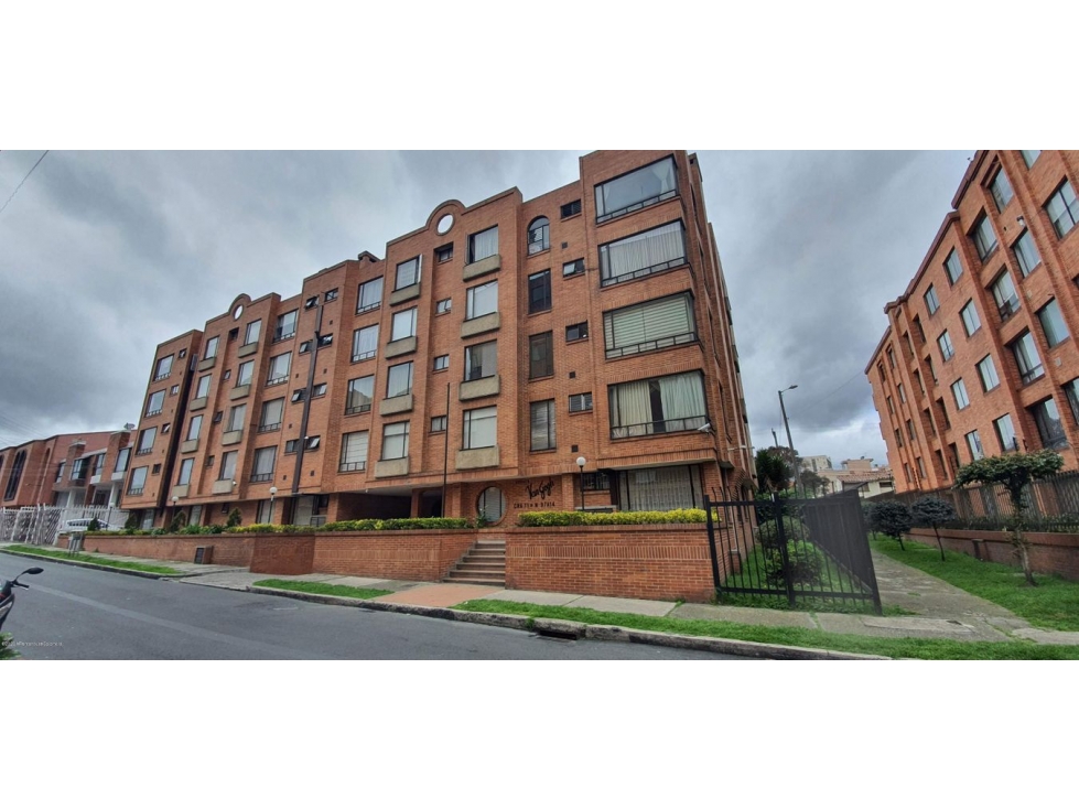 Apartamento en  Pontevedra(Bogota) RAH CO: 23-33