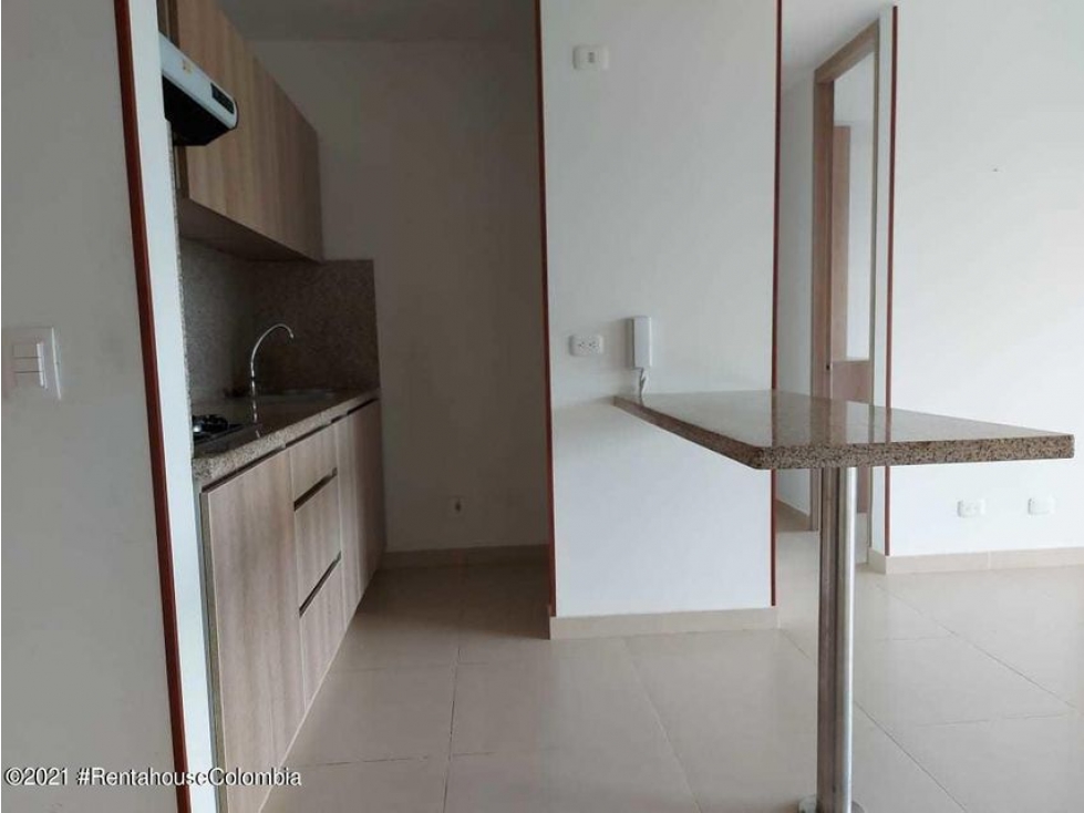 Apartamento en  Santorini(Ricaurte) RAH CO: 23-682