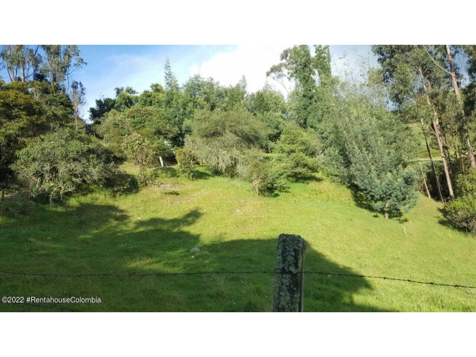 Lote en  Vereda Marquez(La Calera) RAH CO: 23-1937