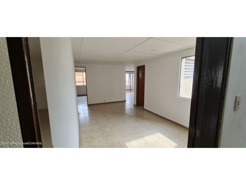 Apartamento en  Medellin RAH CO: 23-1840