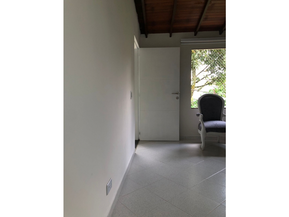 VENDO CASA ENVIGADO-BARRIO EL DORADO UNIDAD CERRADA