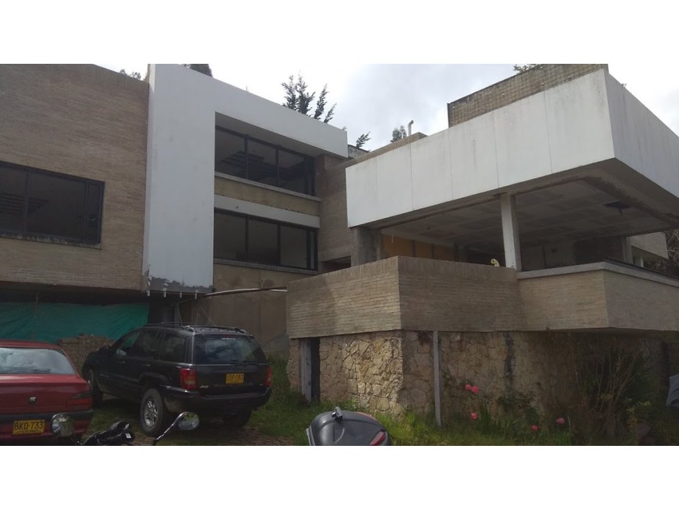 CASA  EN VENTA EN SANTA ANA