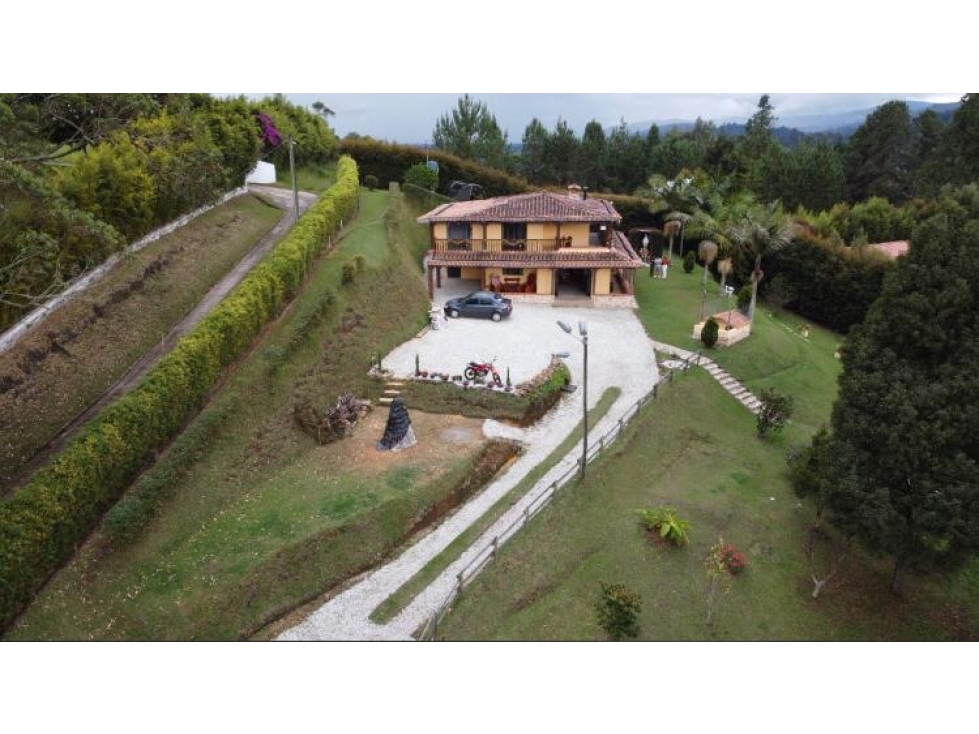 ENCANTADORA FINCA EN VENTA GUARNE CERCA AL CASCO URBANO