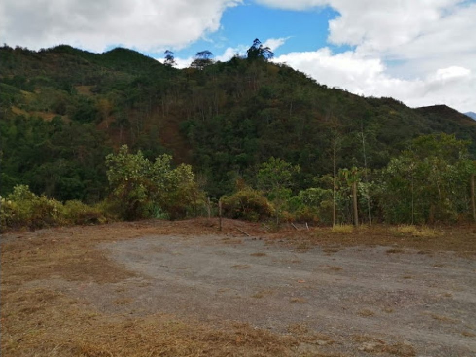 Maat Vende lote en vereda la Huerta, La Vega