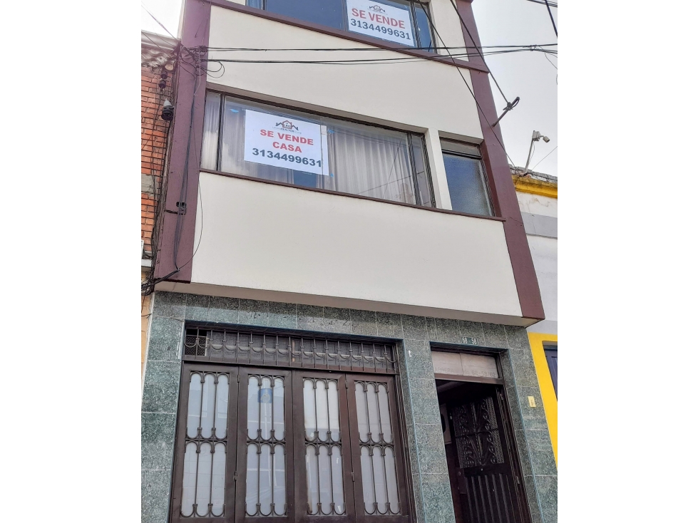 VENDO CASA ,  BARRIO COLOMBIA