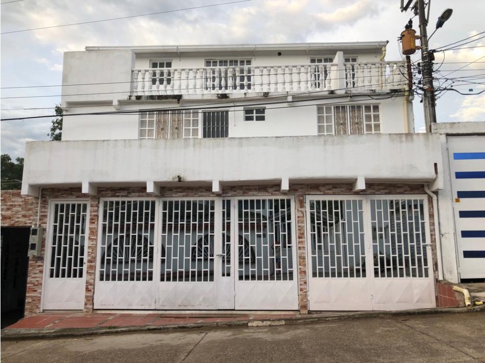 VENDO CASA EN MELGAR BARRIO RESACAS