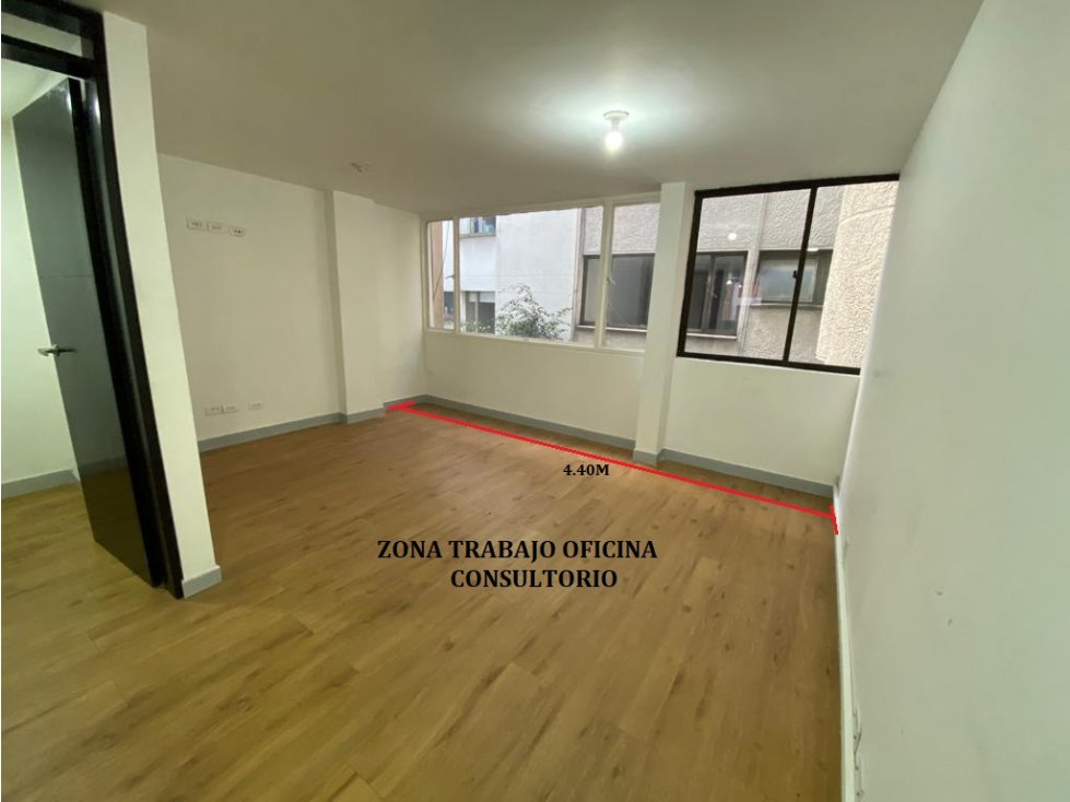 SE ARRIENDA OFICINA 95 M2 INTERIOR CHICO RESERVADO