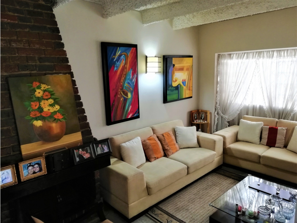 Venta Casa 157 m2 4H, 3B, 3Gj Las Margaritas - Usaquén