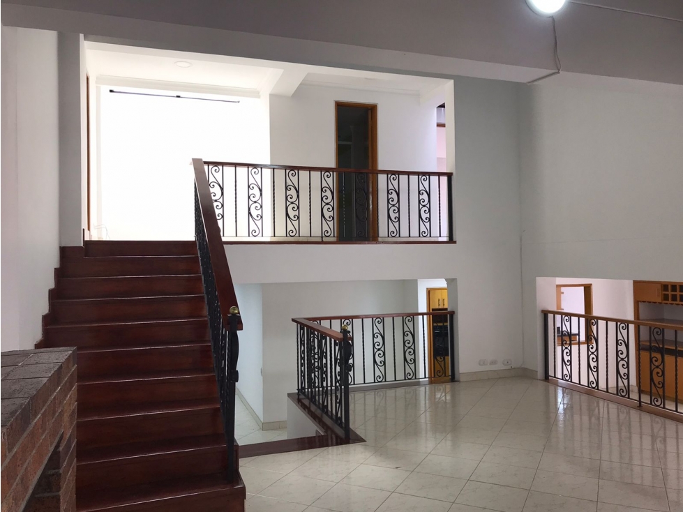 Casa en arriendo en Medellin, El Poblado