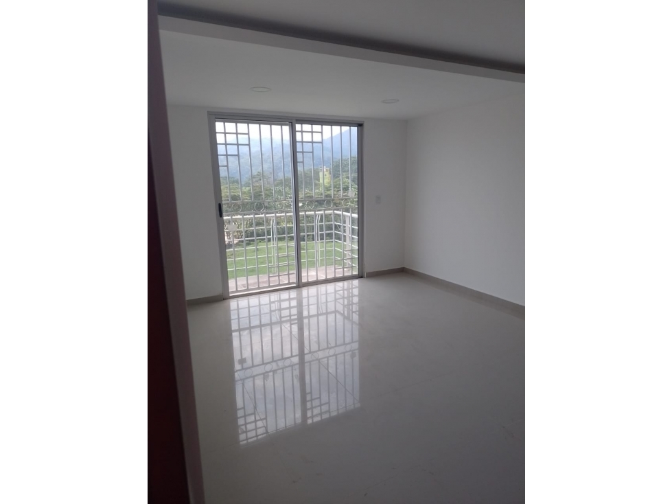 VENDO APARTAMENTO RESTREPO COFREM