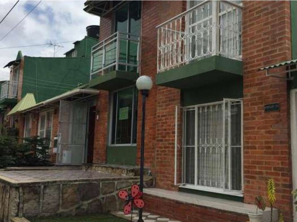 SE VENDE ESPECTACULAR CASA EN FUSAGASUGÁ DE 120 MT2