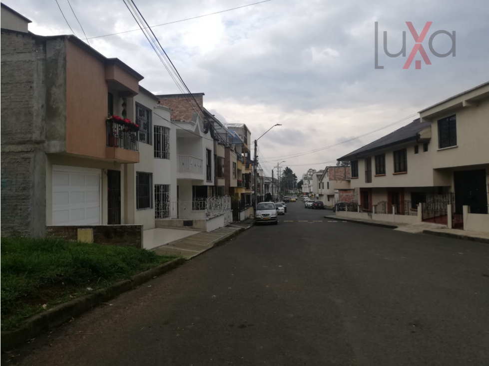 LUXA VENDE CASAS EN URBAN. PORTALES DEL NORTE DESDE  580 MILLONES