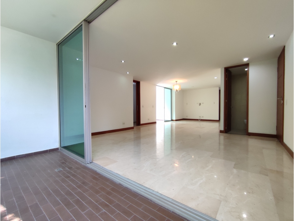 Apartamento en venta El Poblado Santa Maria de los Angeles