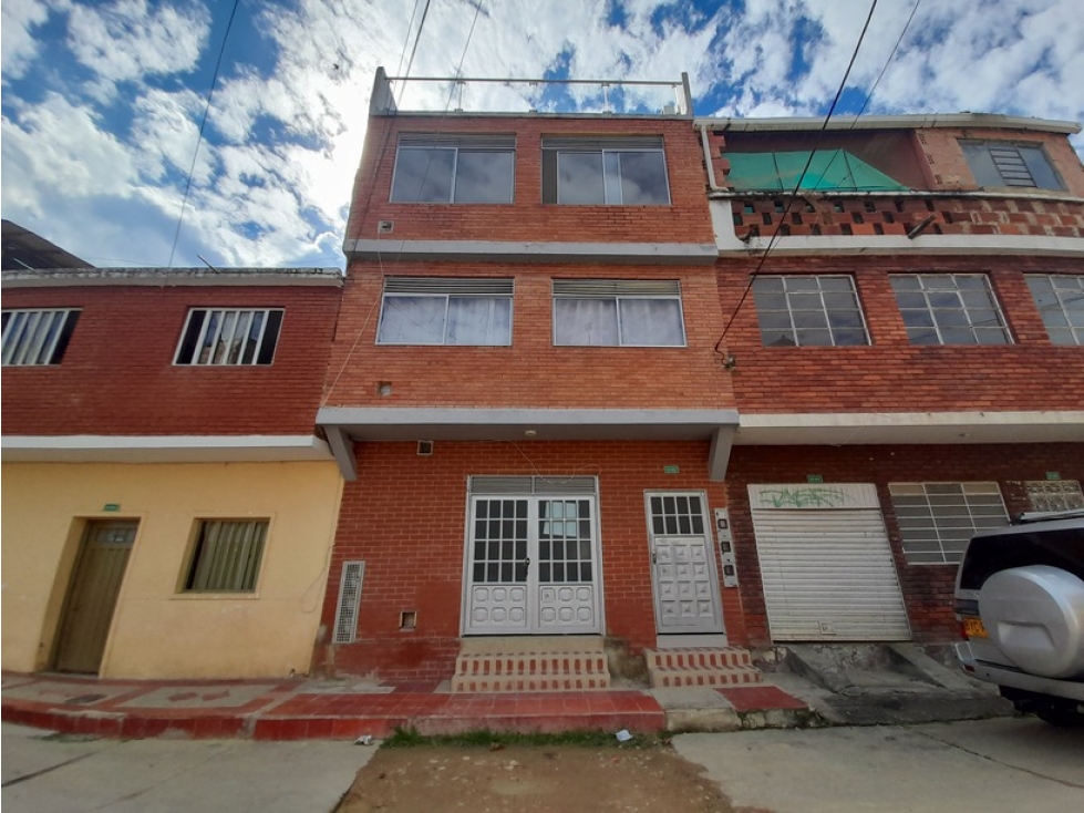 SE VENDE CASA EN MESITAS DEL COLEGIO, CUNDINAMARCA