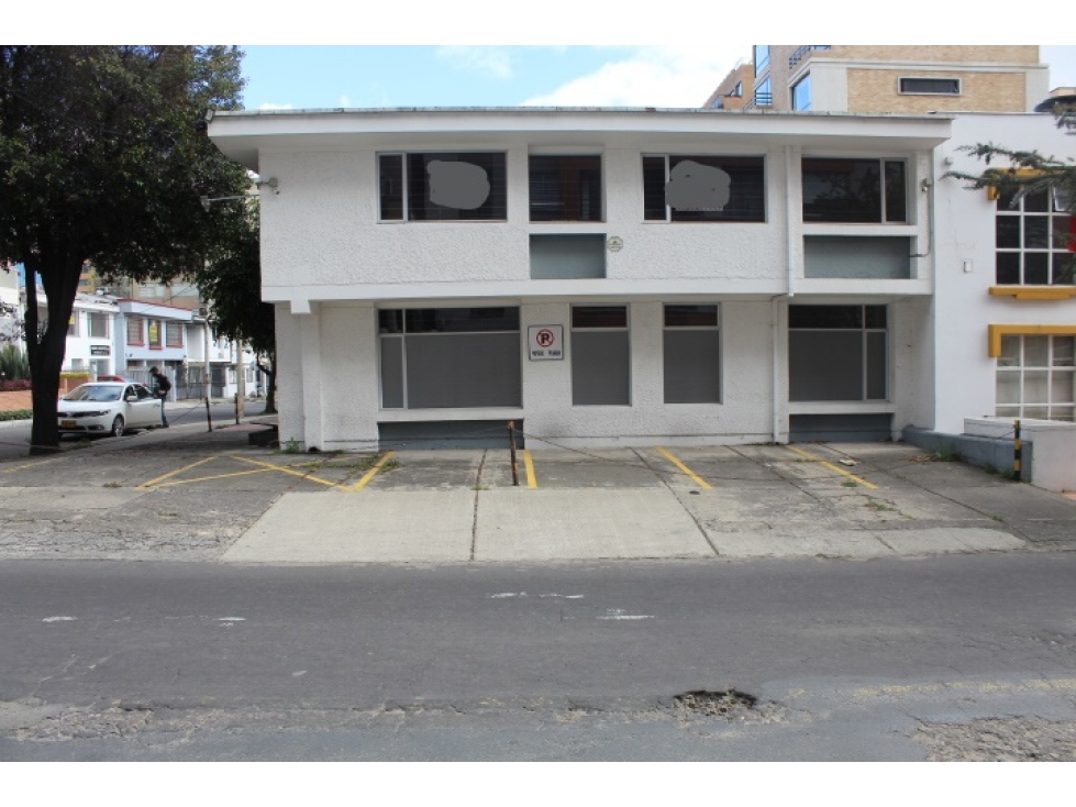 Casa para Oficinas para arriendo en Santa Barbara, Bogotá