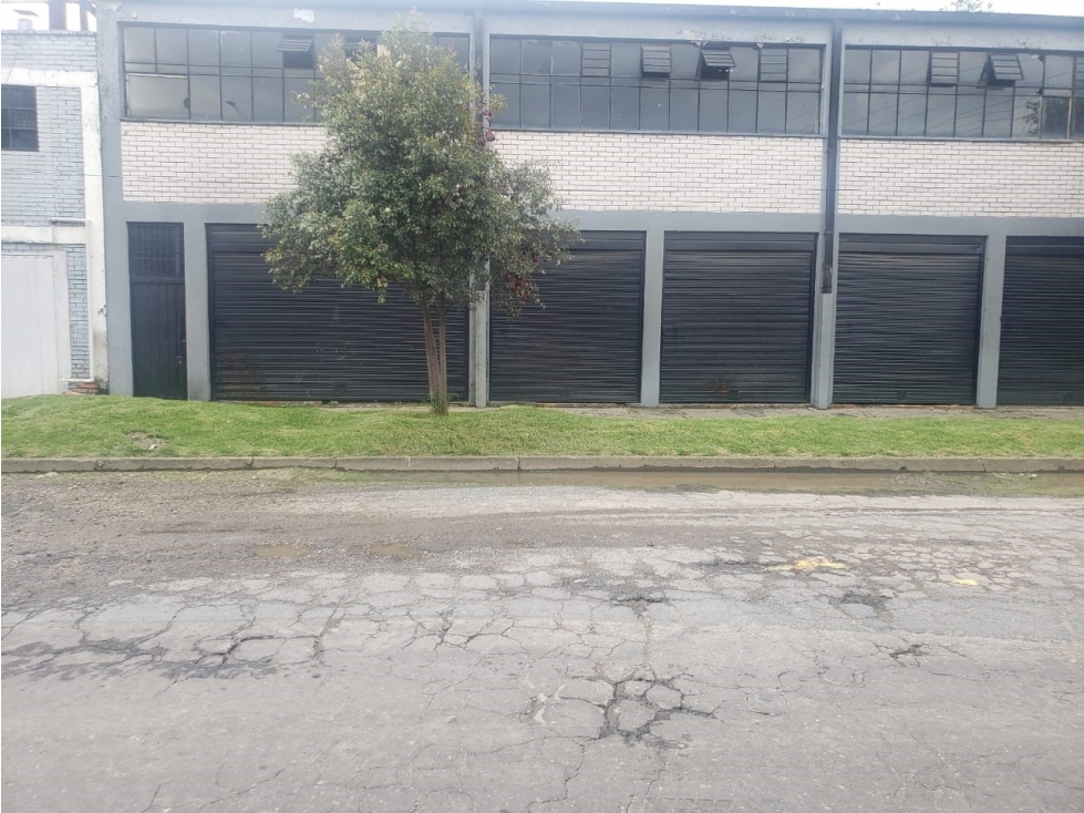 Venta de Lote en Puente Aranda