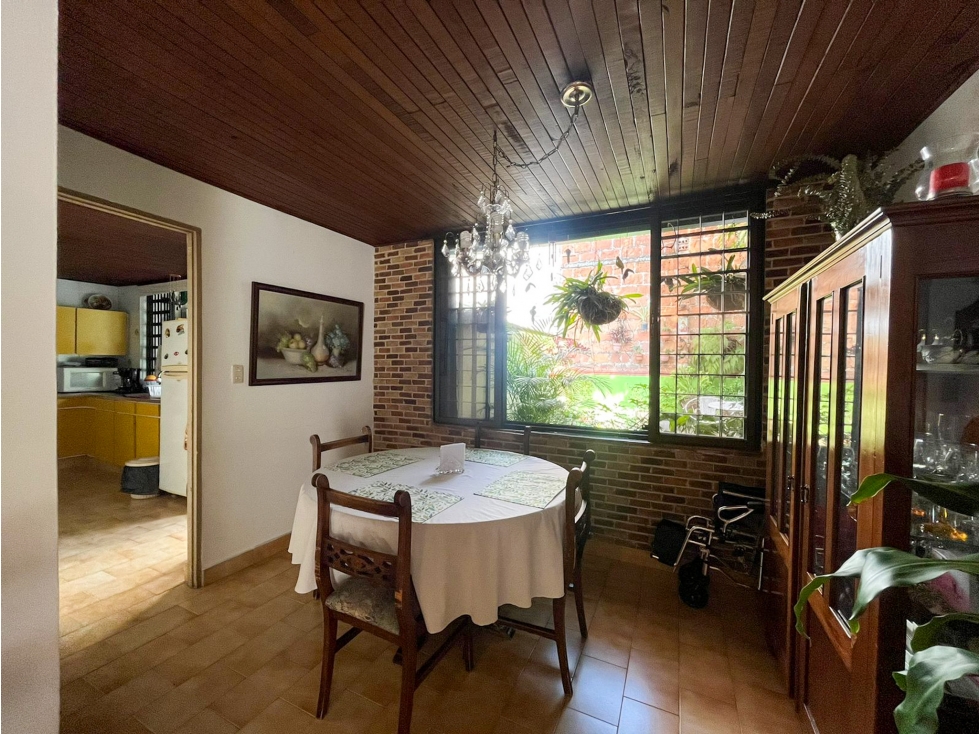 Casa en venta, Laureles, San Joaquín