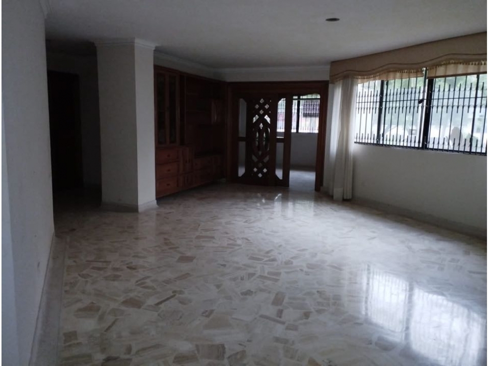 Apartamento de 170m2 + 80m2 de terraza en Villa Country