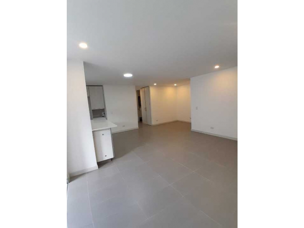 ARRIENDO APARTAMENTO POBLADO